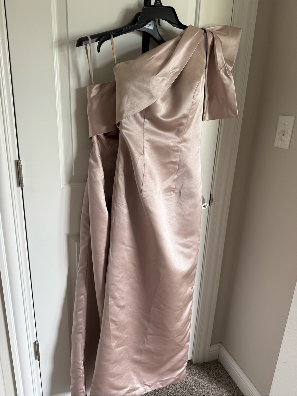2 Evening and formal Gowns